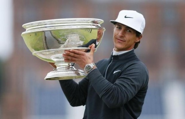 Golf - Alfred Dunhill Links Championship - St. Andrews, Scotland - 4/10/15 Denmark's Thorbjorn Olesen celebrates with the trophy after winning the Alfred Dunhill Links Championship Mandatory Credit: Action Images / Jason Cairnduff Livepic